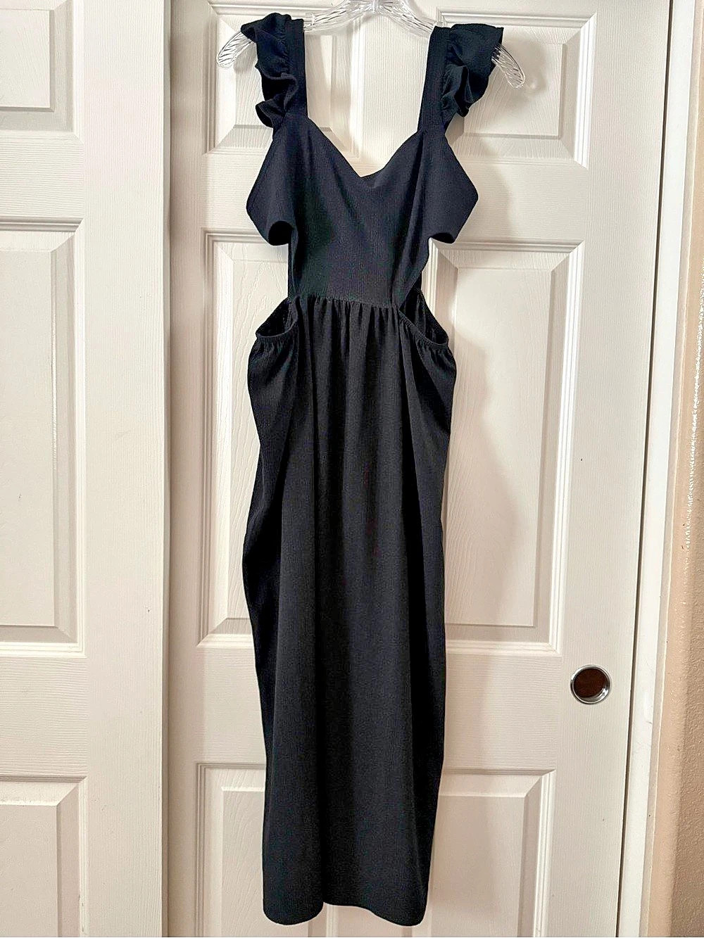 NWOT ASOS DESIGN Maxi Dress in Black Size 6
